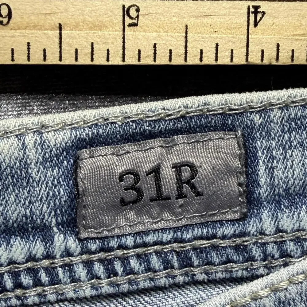 BKE Aiden Boot fit Jeans Mens 31x32 Blue Light Wash Distressed Stretch Denim
